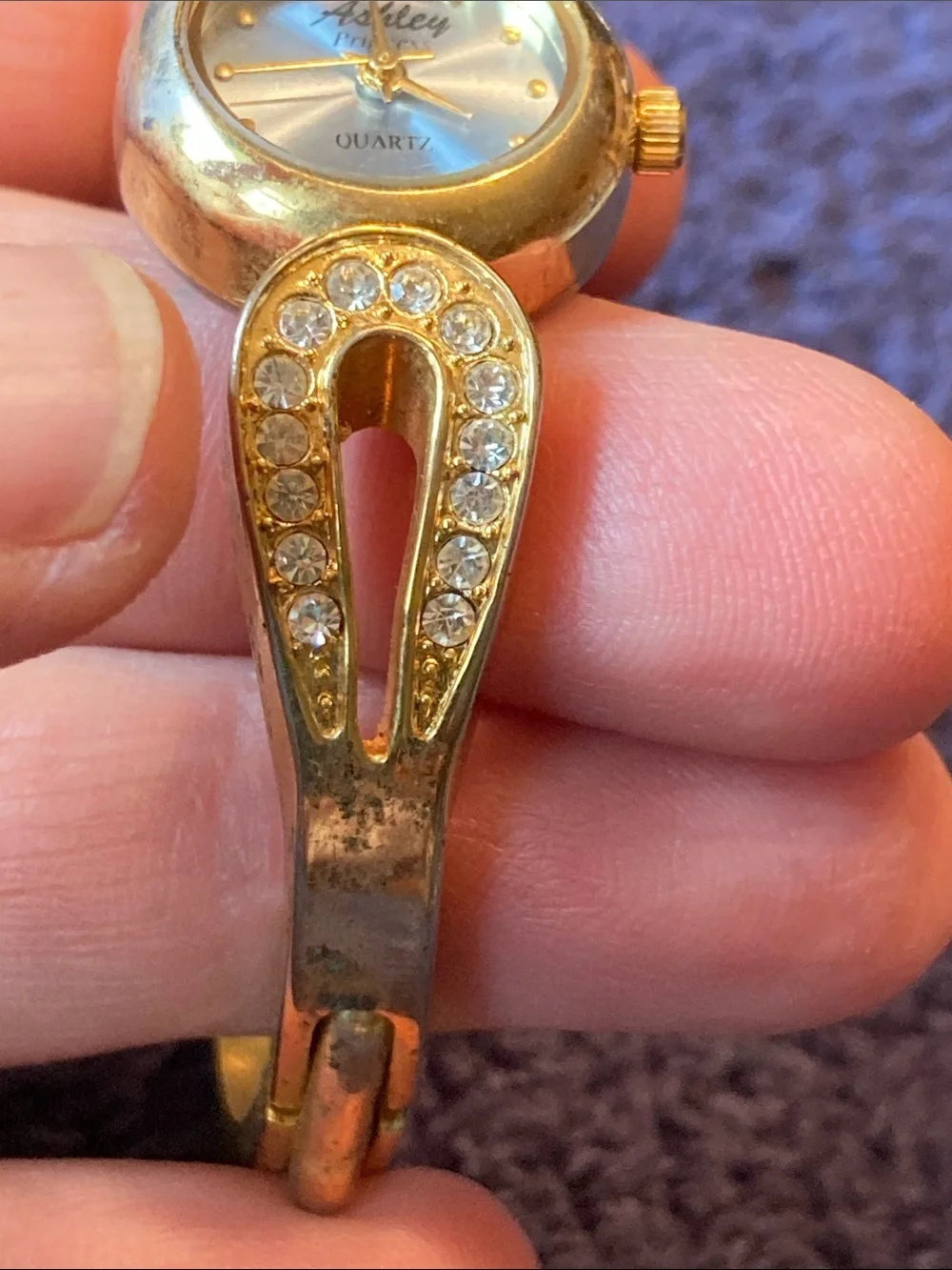 Gold-Tone Crystal Ladies Watch Blue Dial Runs Perfectly